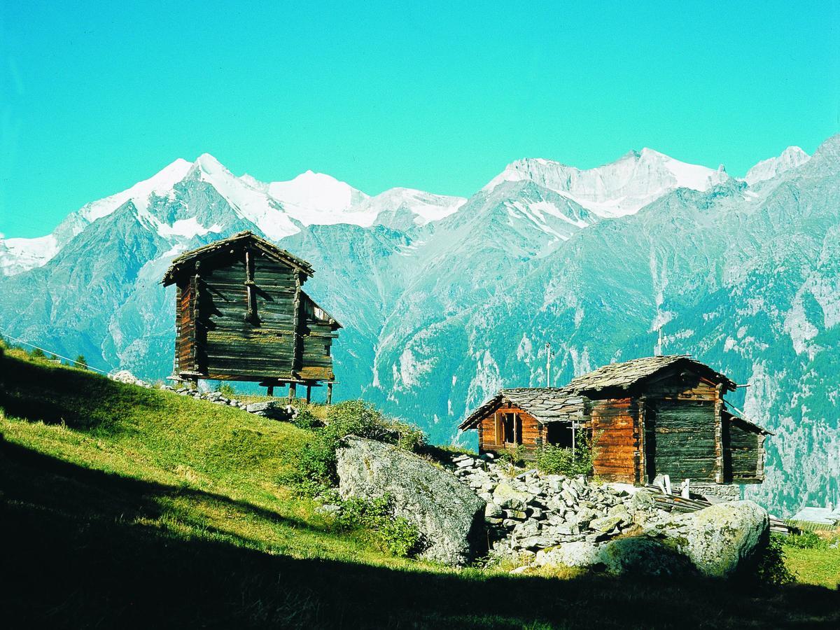 Mountain-View Chalet In Heremence With Terrace Екстер'єр фото